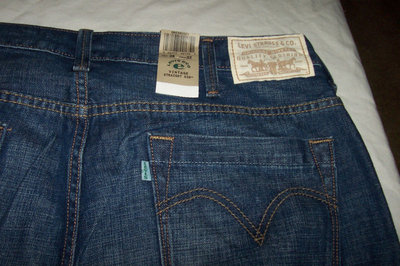 Levi's 539 W-38 L-32 made in Cambodia